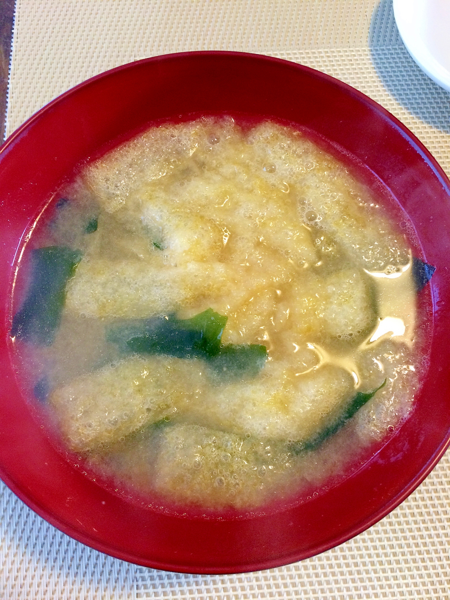 松山あげとワカメのひとり味噌汁 レシピ 作り方 By きのこのみみ 楽天レシピ