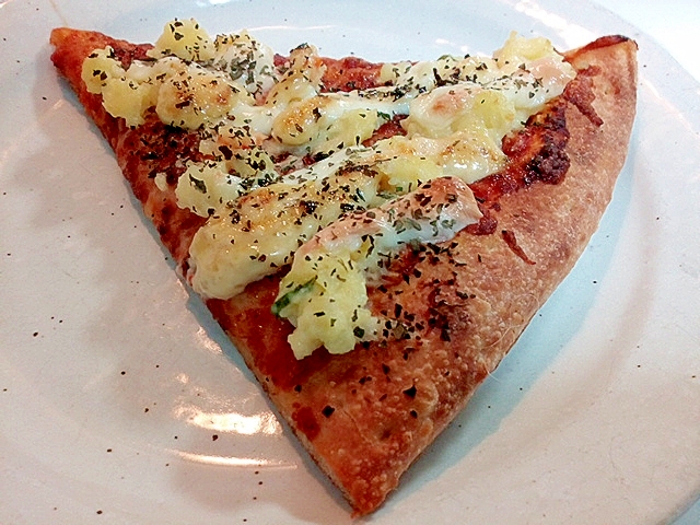 タルタル/バジルで　ポテサラとチーズのピザ
