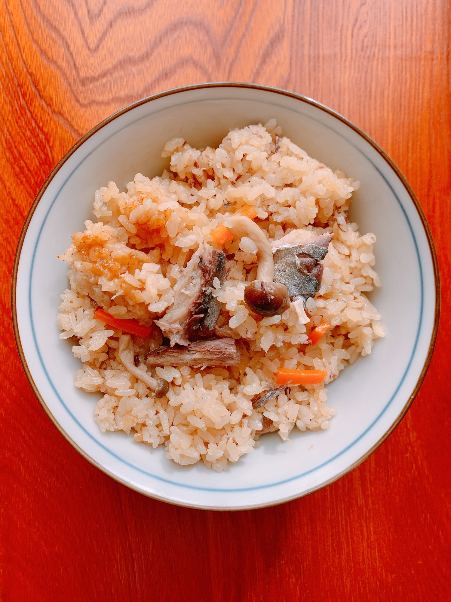 缶詰で簡単♪鯖の炊き込みご飯