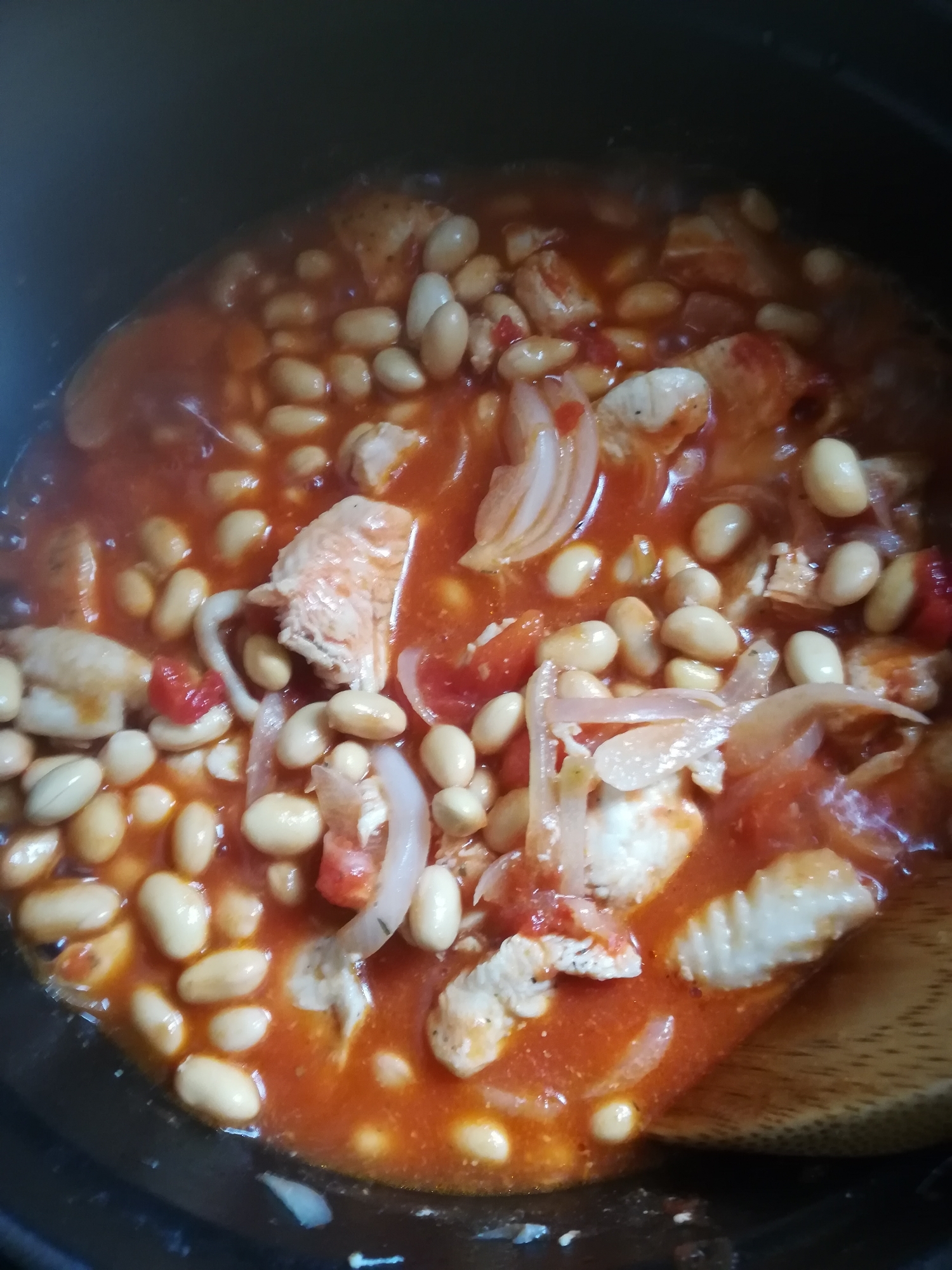 鶏むね肉と大豆のトマト煮