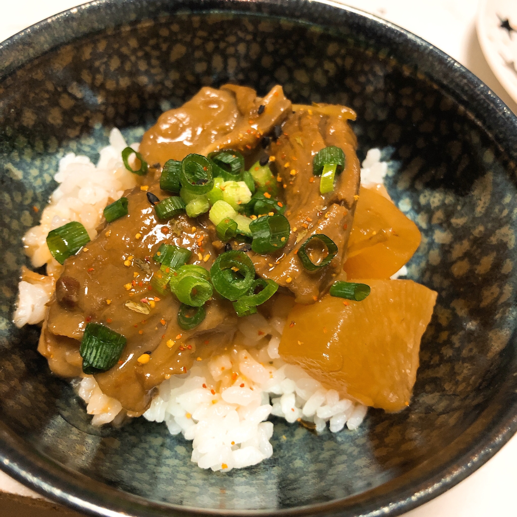 白味噌牛すじ煮込み