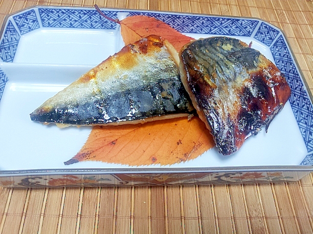 和風の皿に盛りつけられたさばの粕漬け