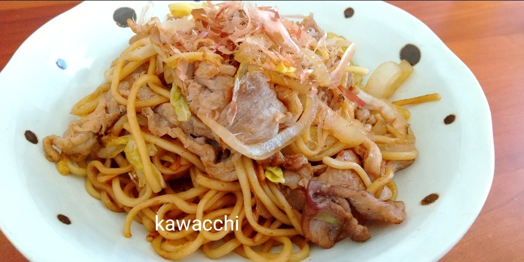 パリっと☆キャベツと玉ねぎのソース焼きそば