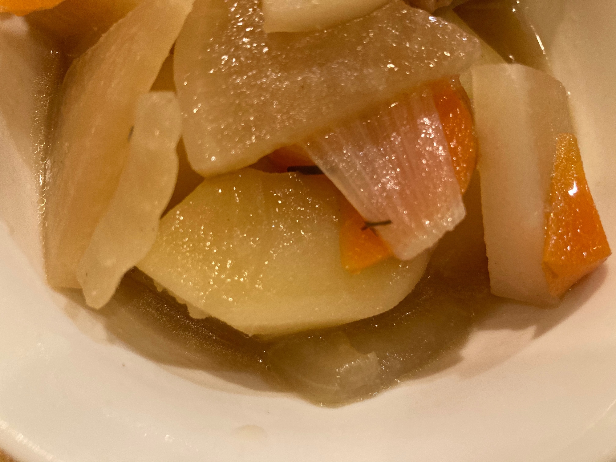 じゃがいもと人参と大根とたまねぎのコンソメバター煮 レシピ 作り方 By Tommeg12 楽天レシピ じゃがいもと人参と大根とたまねぎのコンソメバター煮 レシピ 作り方 By Tommeg12 楽天レシピ