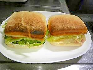 野菜たっぷり☆ハンバーガーみたいなサンドウィッチ