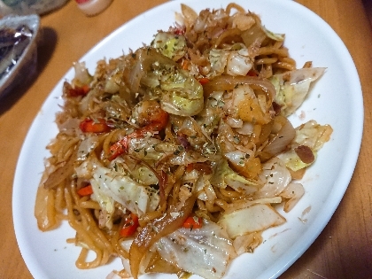 キヌアで(*^^*)夏野菜ソース焼きそば☆