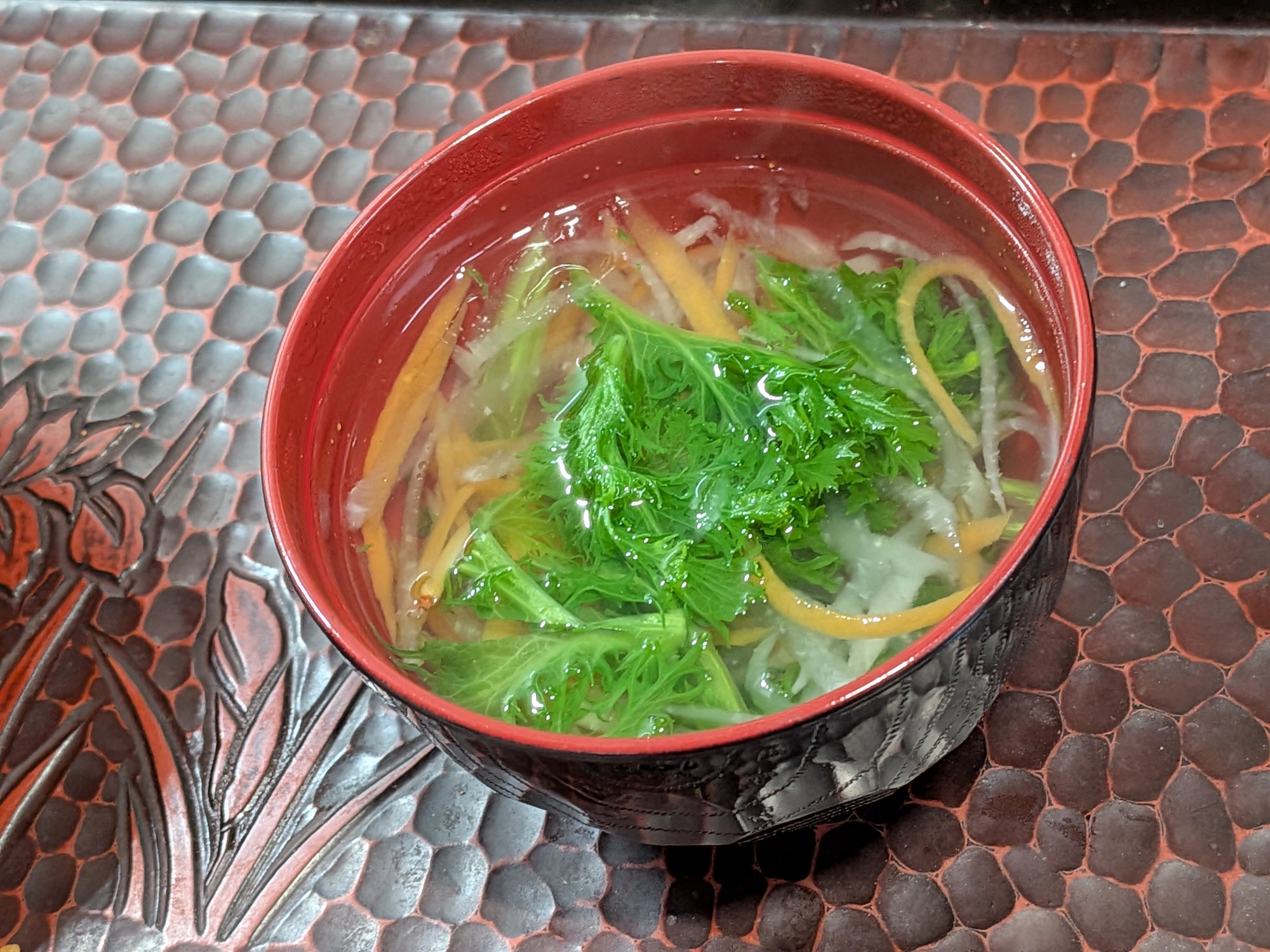 大根✽人参✽わさび菜の吸い物