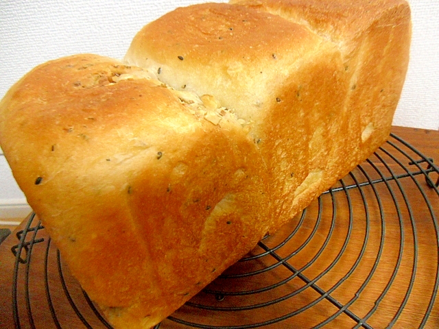 豆乳くるみゴマパン　食パン　手作りパン