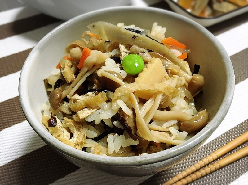 具沢山☆ヘルシー炊込みご飯 レシピ・作り方 by aki's Kitchen - 楽天