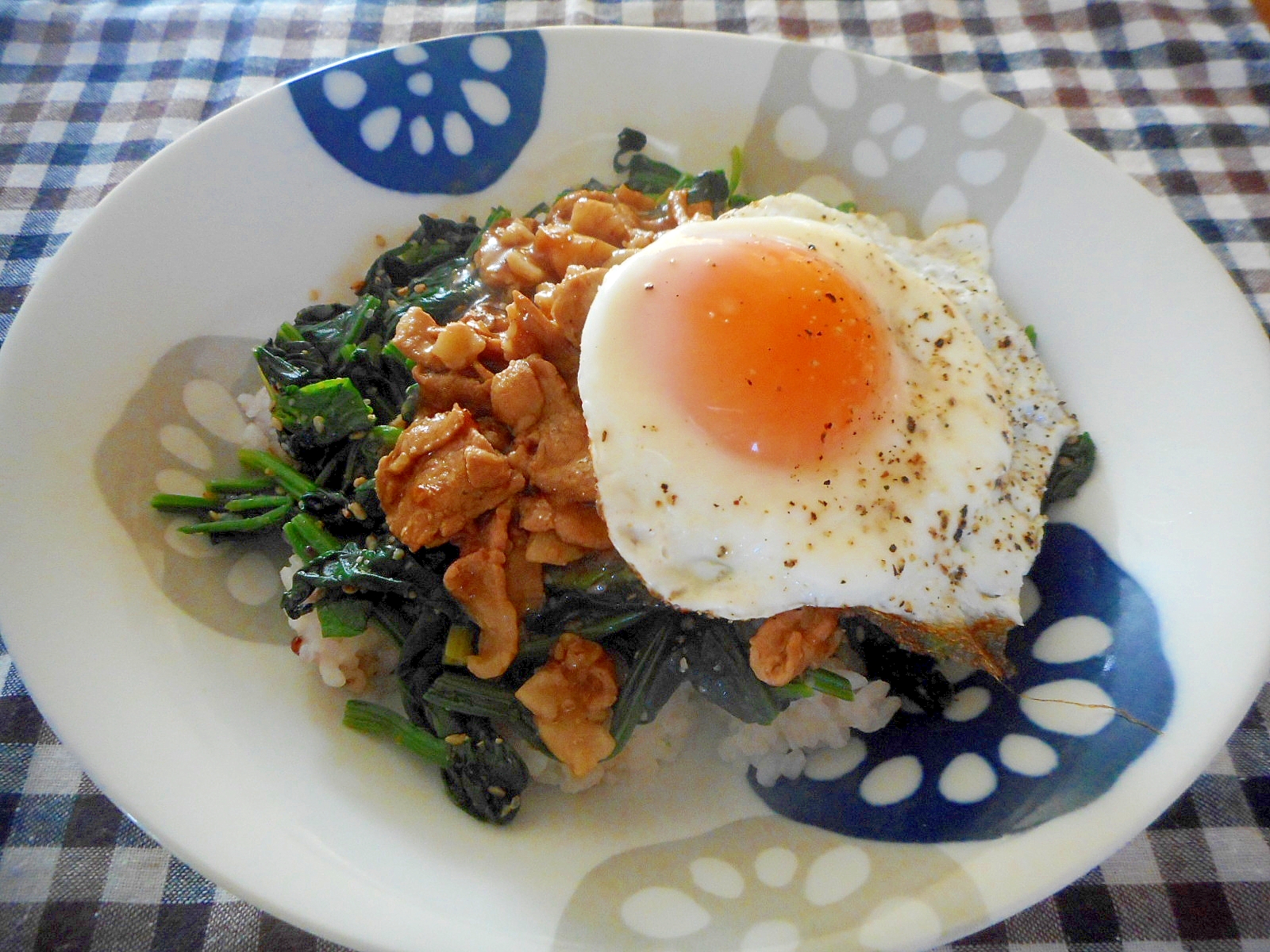 豚肉の和風あんとほうれん草のっけご飯