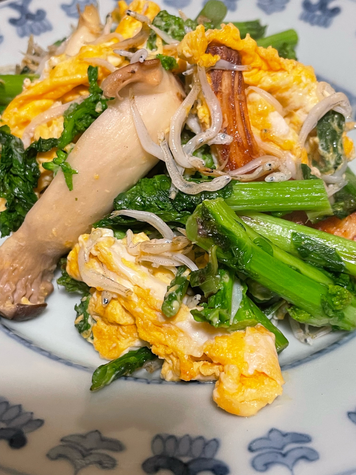 菜の花としらすとエリンギの卵炒め