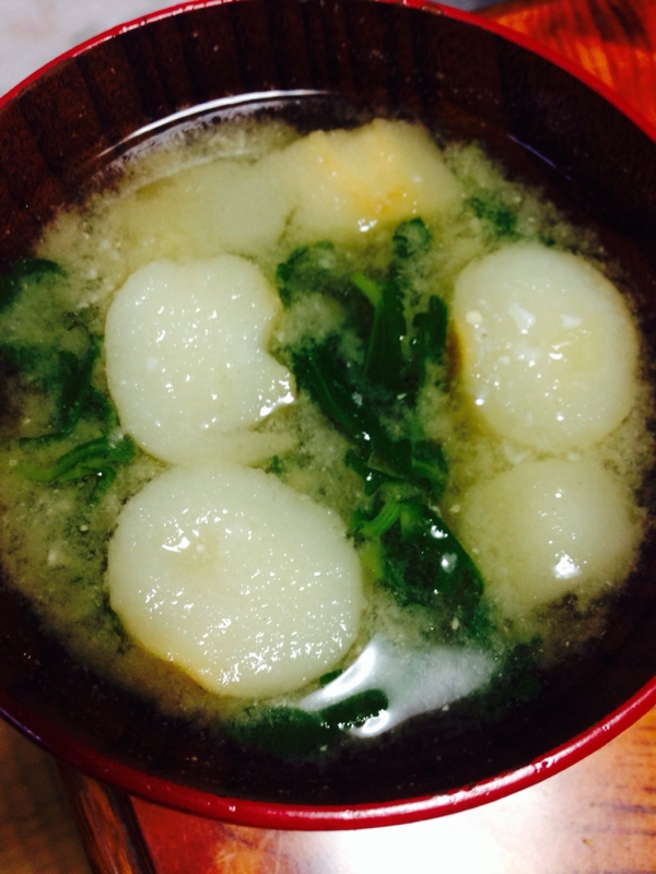 お麩と春菊の味噌汁