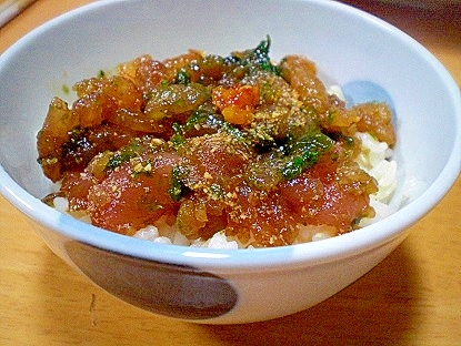 「ビントロ中落ち＆ワサビ海苔丼ゆず胡椒風味」