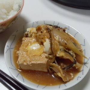 kuro_24さん、初めまして♪最後のすき焼きに焼き豆腐加えて卵溶いてふわふわ☆とても美味しく頂戴した^^v
ご馳走様でした(^^♪