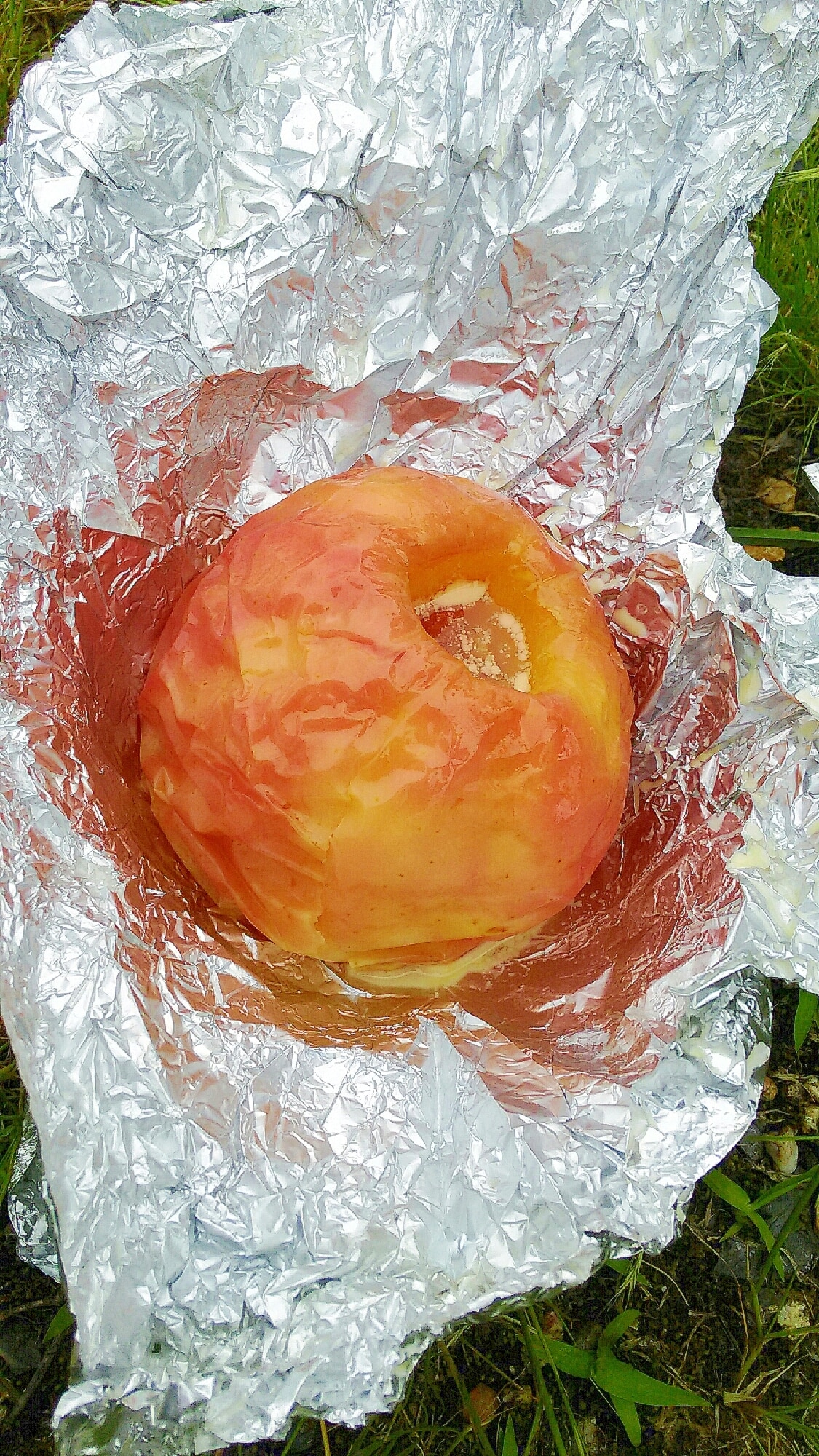 キャンプのおやつに 焼きリンゴ レシピ 作り方 By ぺるく ろ 楽天レシピ キャンプのおやつに 焼きリンゴ レシピ 作り方 By ぺるく ろ 楽天レシピ