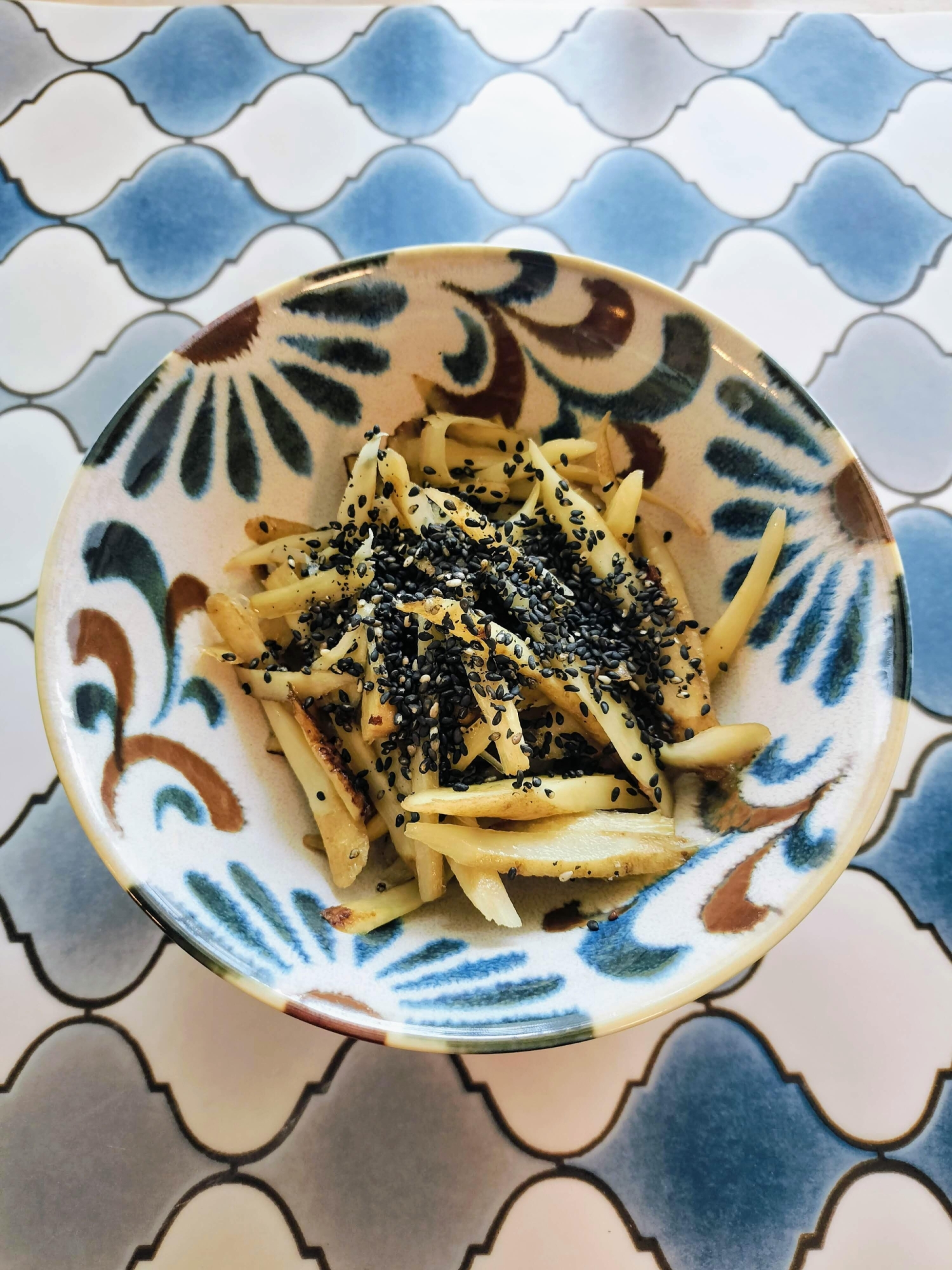 歯ごたえがクセになるごぼうの塩きんぴら