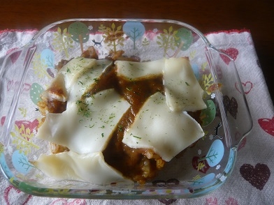 ピザ用チーズがなくてスライスチーズで代用しました。カレーがたっぷりでとっても美味しくできました。ごちそうさまでした。
(*^_^*)