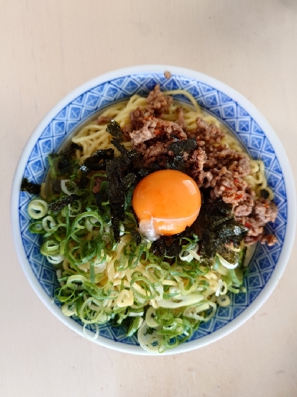 今日は激辛冷製まぜそばを作りました。同じ麺類と言う事で作ったよレポートを送らせて頂きました。