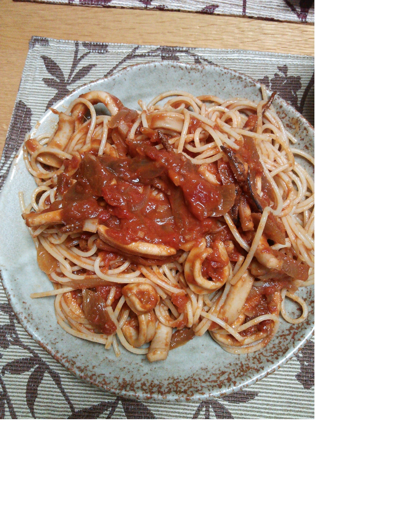 イカとイタリアントマトのスパゲティー