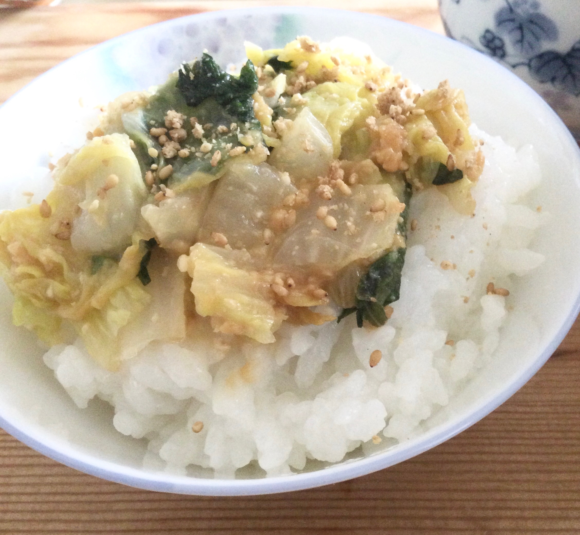 白菜と大葉の味噌煮丼♪(´˘`＊)