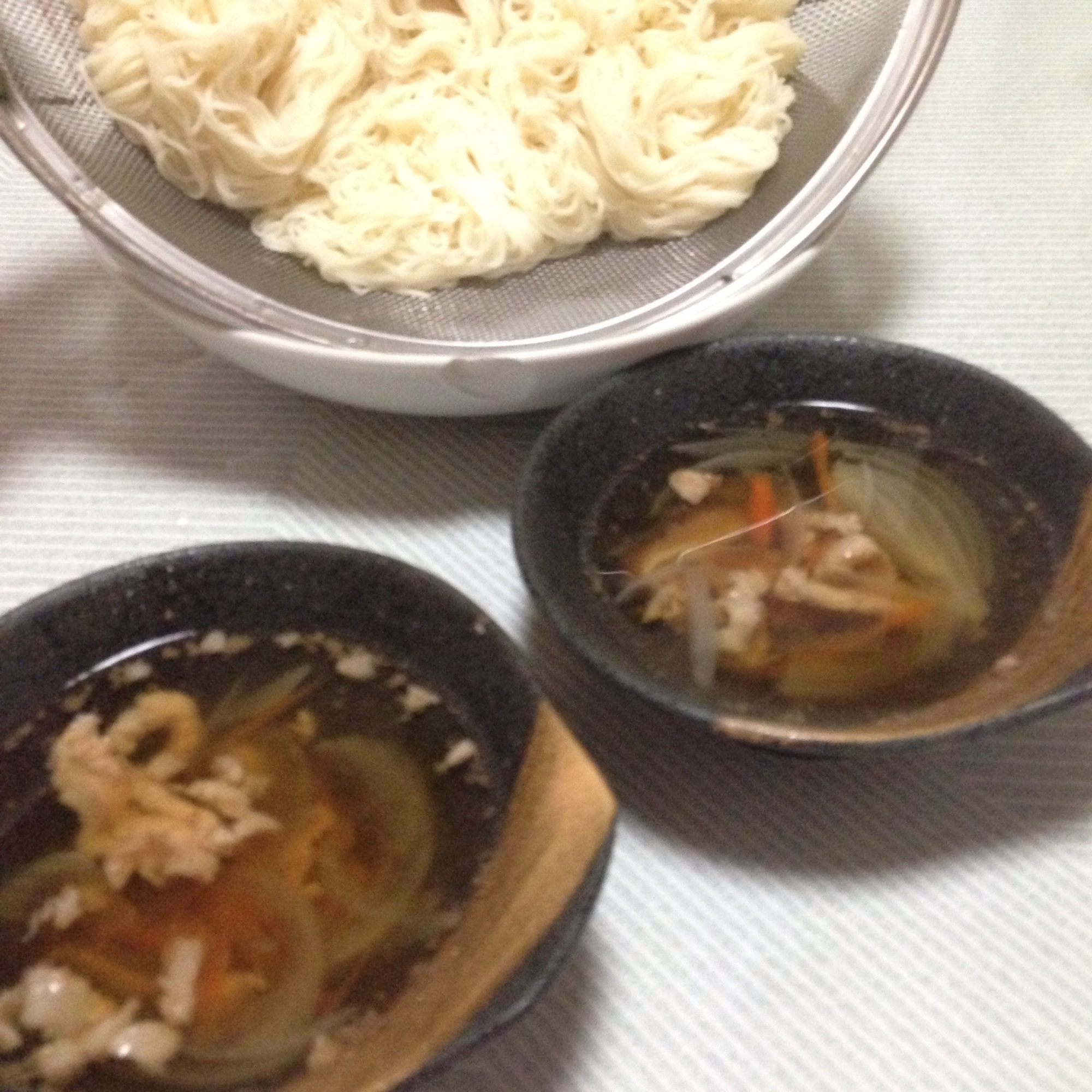 玉ねぎ人参干し椎茸の漬け汁deそうめん♪