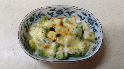 手軽に作れて美味しかったです。特に、わさび醤油が効いてます。今回、わさび醤油が片寄ってしまったので、次は全体に行き渡る様に垂らします。