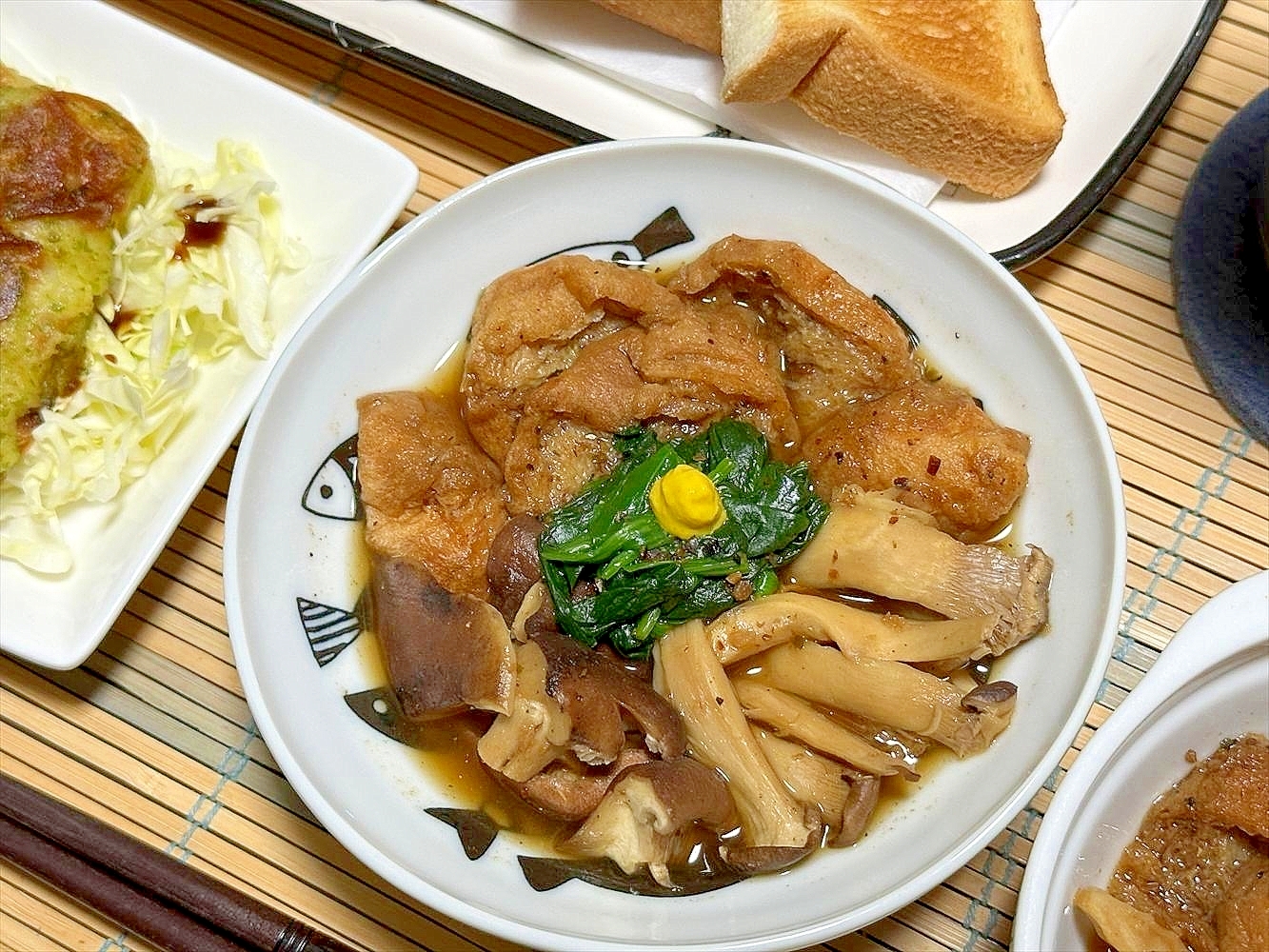 きのこは油でおいしくなるから油麩と…煮!!