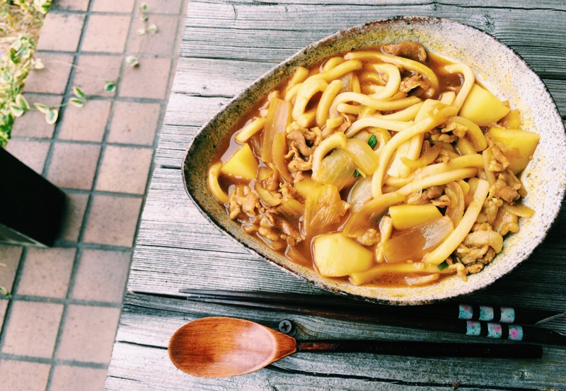 だしが効いた定食屋さんのカレーうどん！