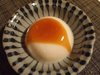 この前キャラメルシロップのレポをいただいたので、間違えてこっちをかけてしまったよ　チョコよりも甘いのが魔の魅力♪アーモンド☆乙女さんもナッツ止まらずなんですね