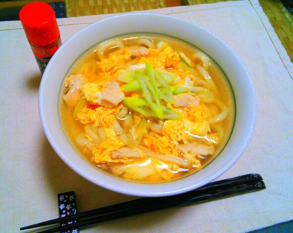 材料3つ 優しいお味でほっこり親子うどん レシピ 作り方 By Kuuuma 楽天レシピ 材料3つ 優しいお味でほっこり親子うどん レシピ 作り方 By Kuuuma 楽天レシピ