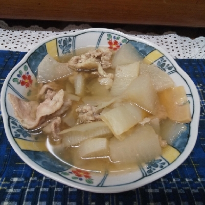 手羽元と大根の甘海老だしのスープ煮