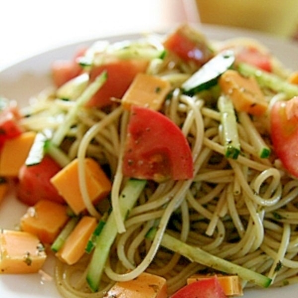 ジェノベーゼとチェダーチーズの冷製パスタ レシピ 作り方 By Noamanma 楽天レシピ ジェノベーゼとチェダーチーズの冷製パスタ レシピ 作り方 By Noamanma 楽天レシピ