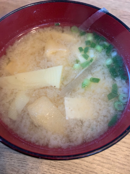 豆腐と小松菜と筍の味噌汁