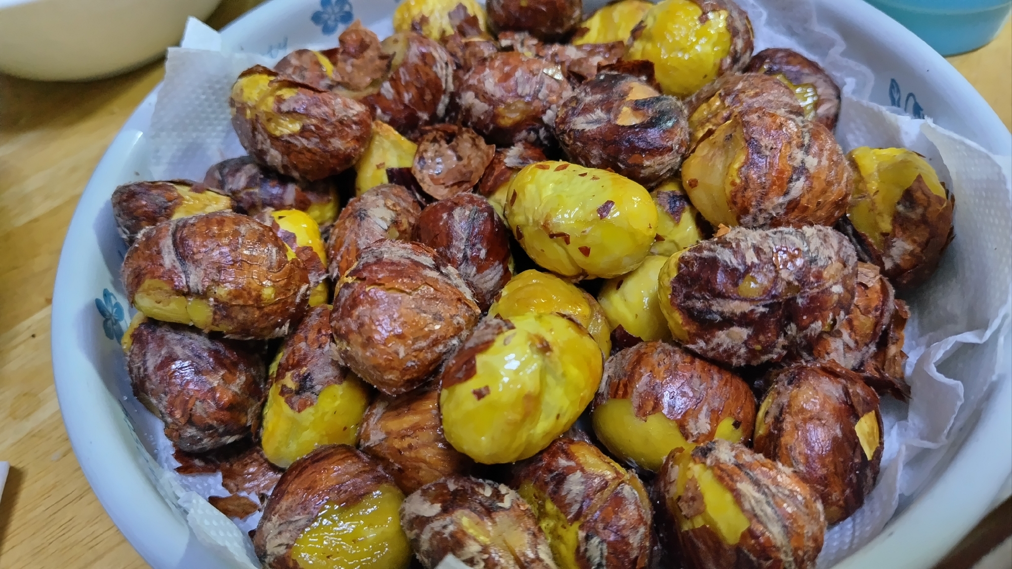 栗の唐揚げ塩味