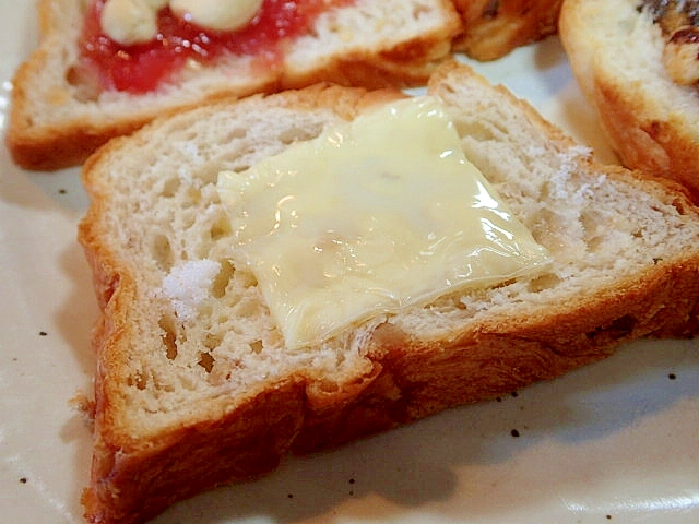 チーズ&ミルキーシュガー胡桃デニッシュパン