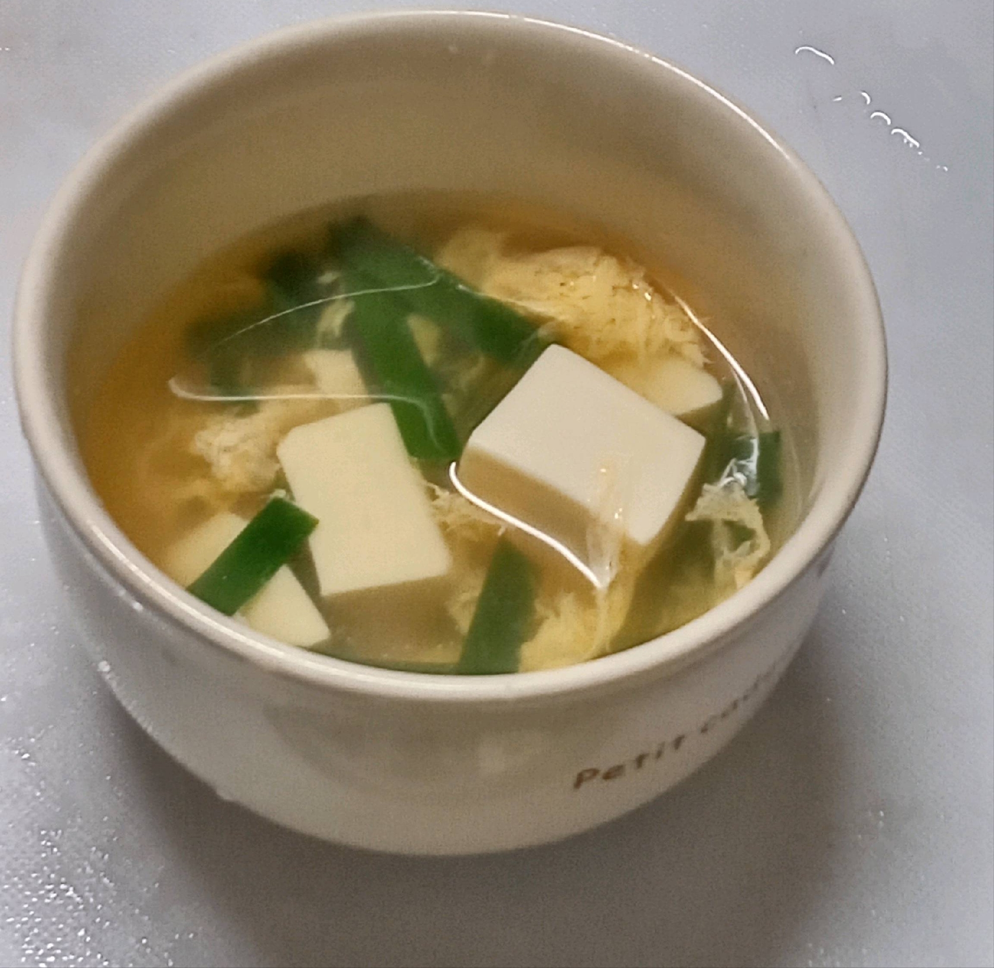 豆腐とにらのかき玉スープ