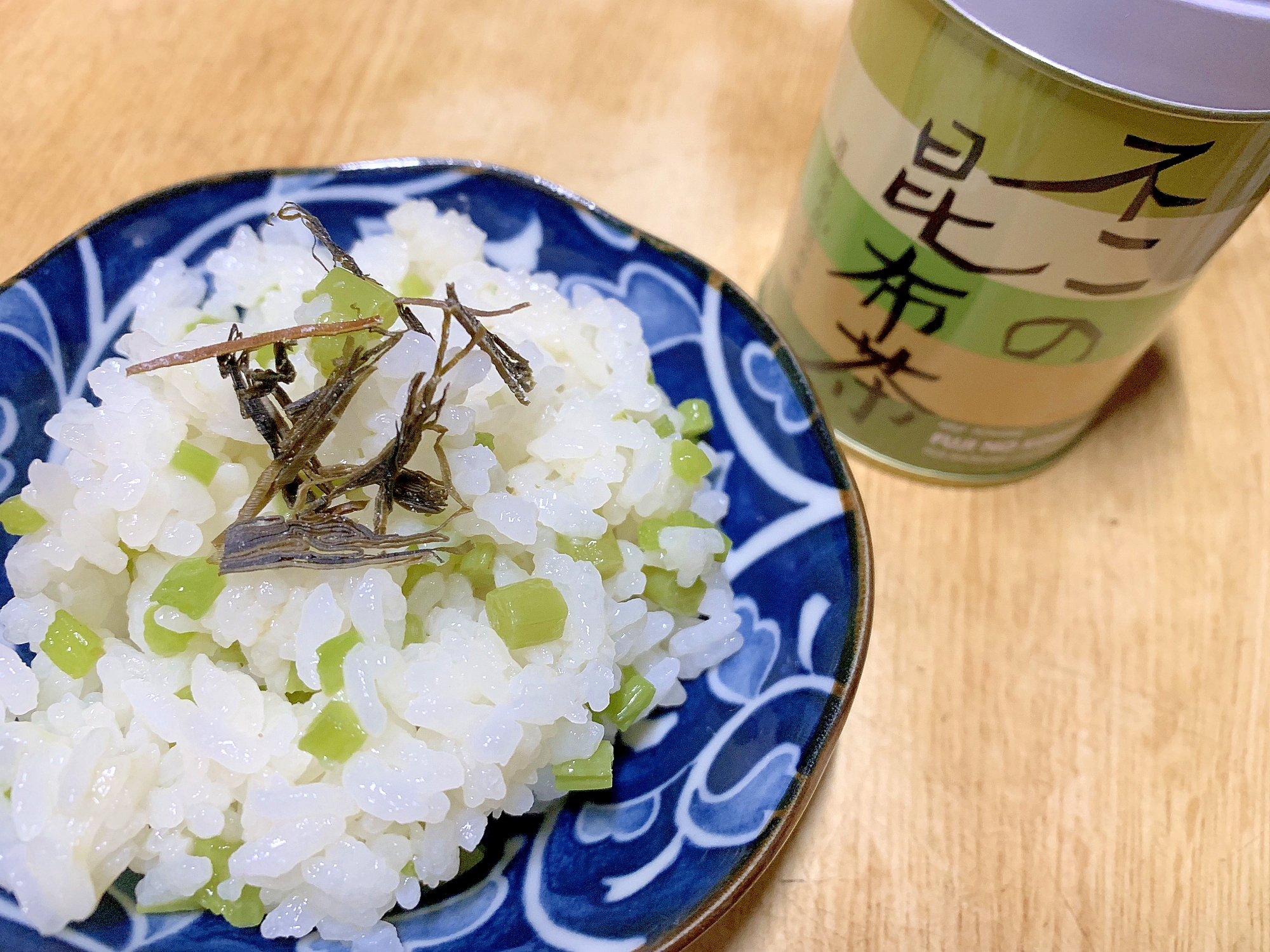 こんぶ茶で作るよしなの炊き込みご飯