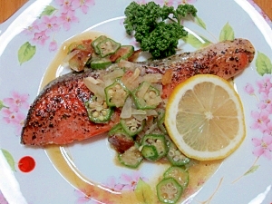 長期冷凍の鮭 大変身 ふんわりムニエル レシピ 作り方 By Startrek 楽天レシピ