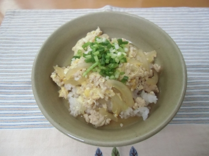 鶏ひき肉でふっくら親子丼～♪