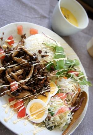 カフェ飯風♪　挽き肉ときのこのそぼろライス