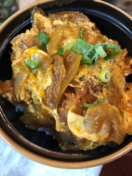 玉ねぎなくても大丈夫！市販のカツともやしのカツ丼