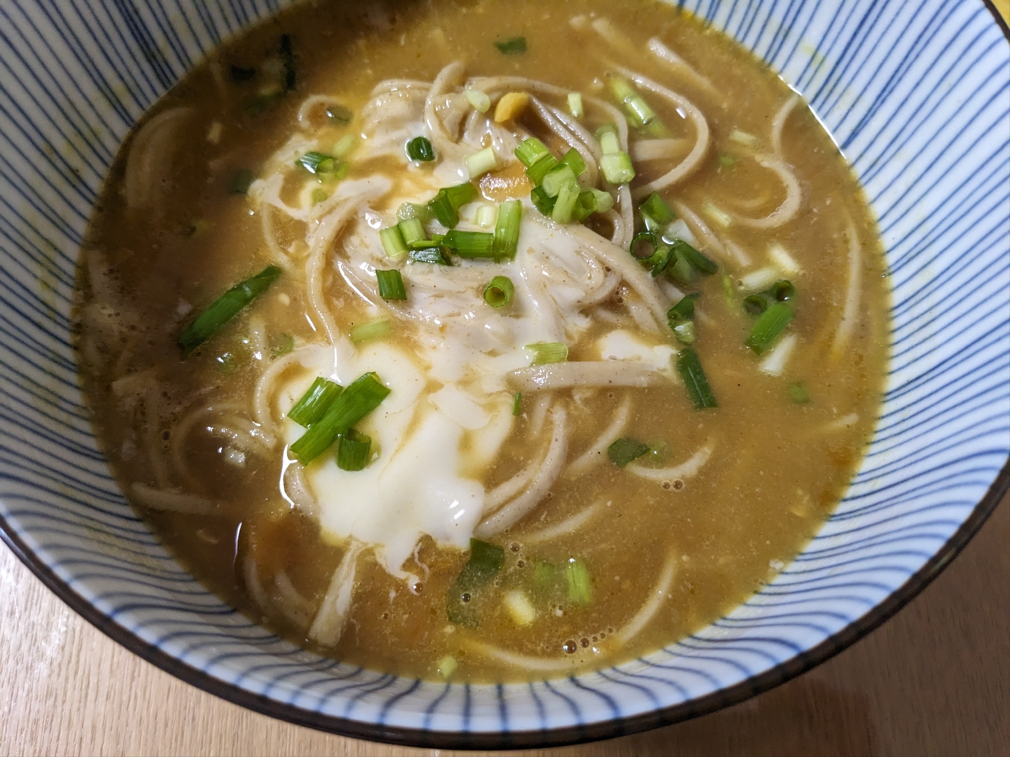 余ったカレーリメイク◇チーズカレーそば