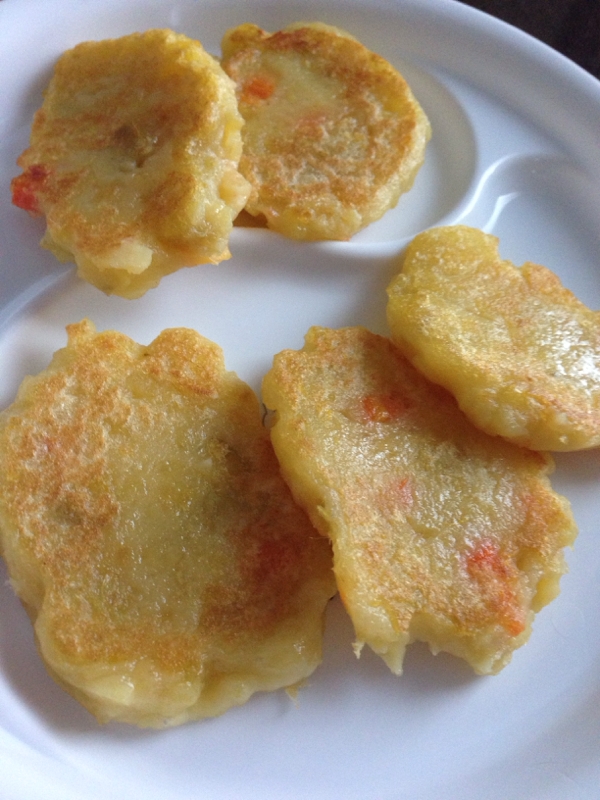 手づかみ さつまいもとにんじんのお焼き レシピ 作り方 By Ha Ru Ko 楽天レシピ