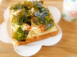 カニかまと韓国海苔で☆和風トースト