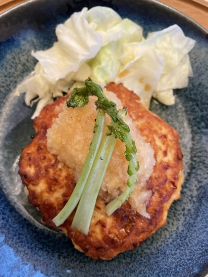 鶏ひき肉と豆腐のふわふわハンバーグ☆