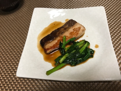 ブリのアラ(といいつつ結構ちゃんと切り身笑)で作りました！ご飯が進みました♪