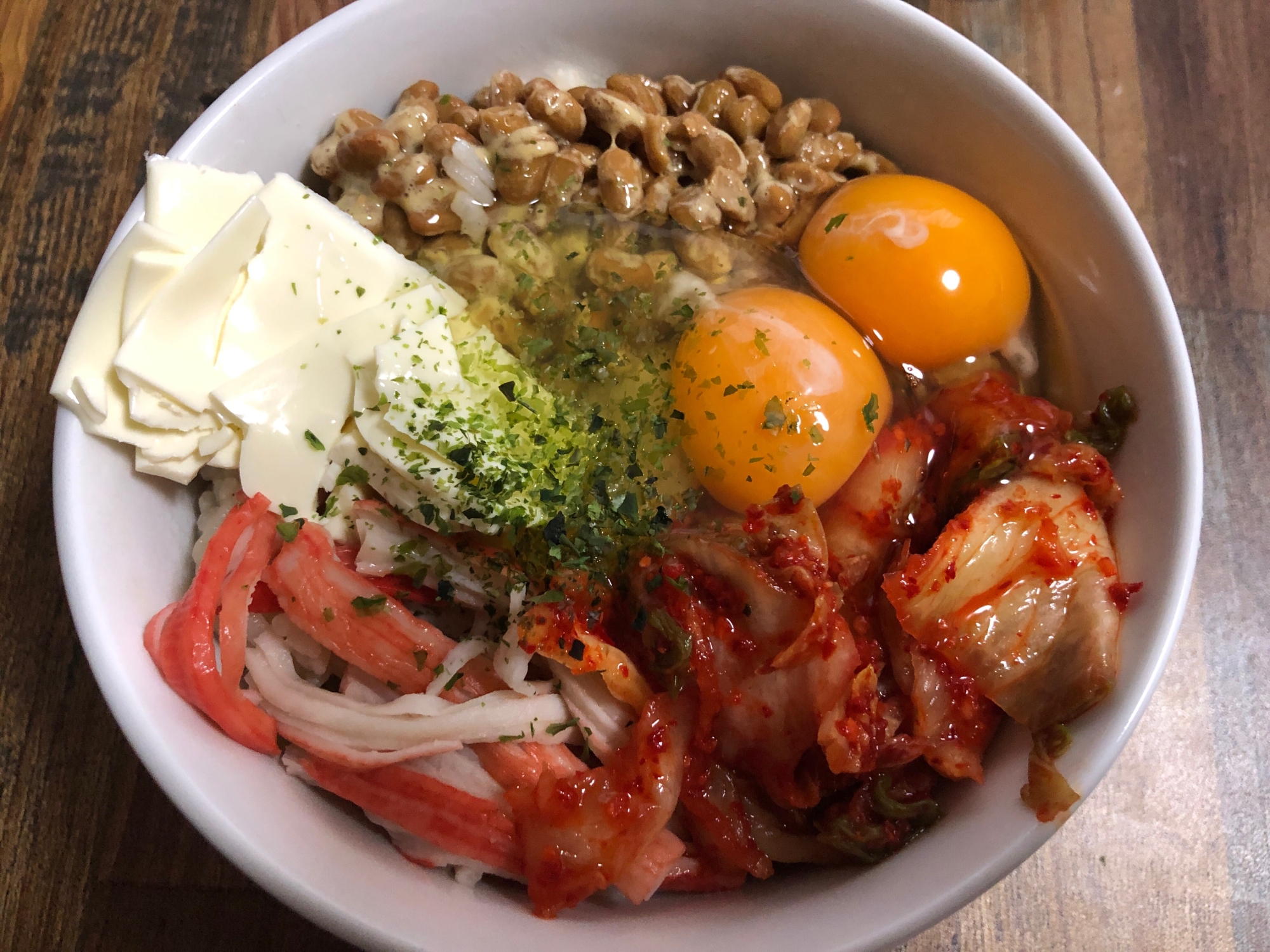 カニカマチーズキムチ♪大盛り納豆卵かけご飯