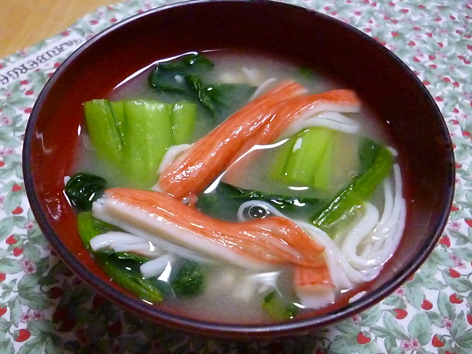 小松菜とカニカマの味噌汁♪