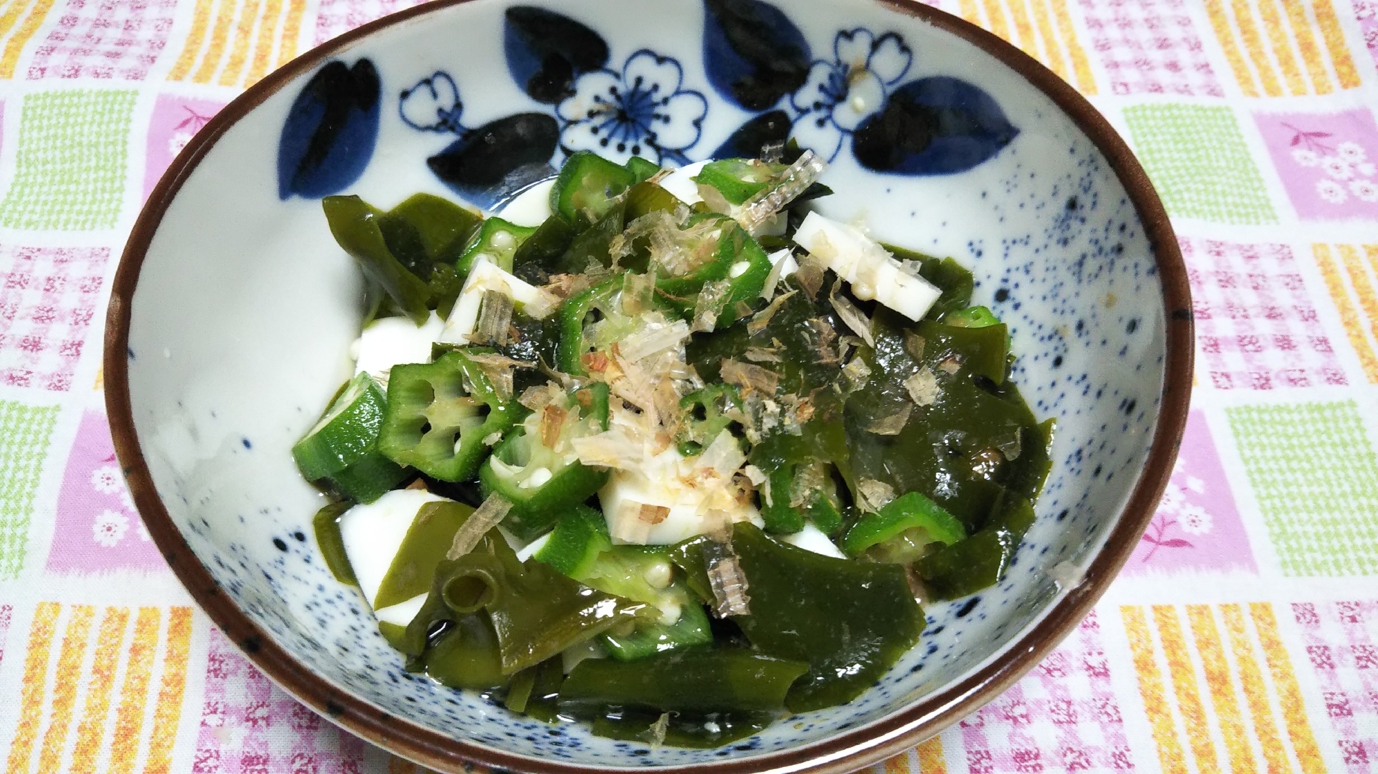 ワカメとオクラとかまぼこの酢の物☆