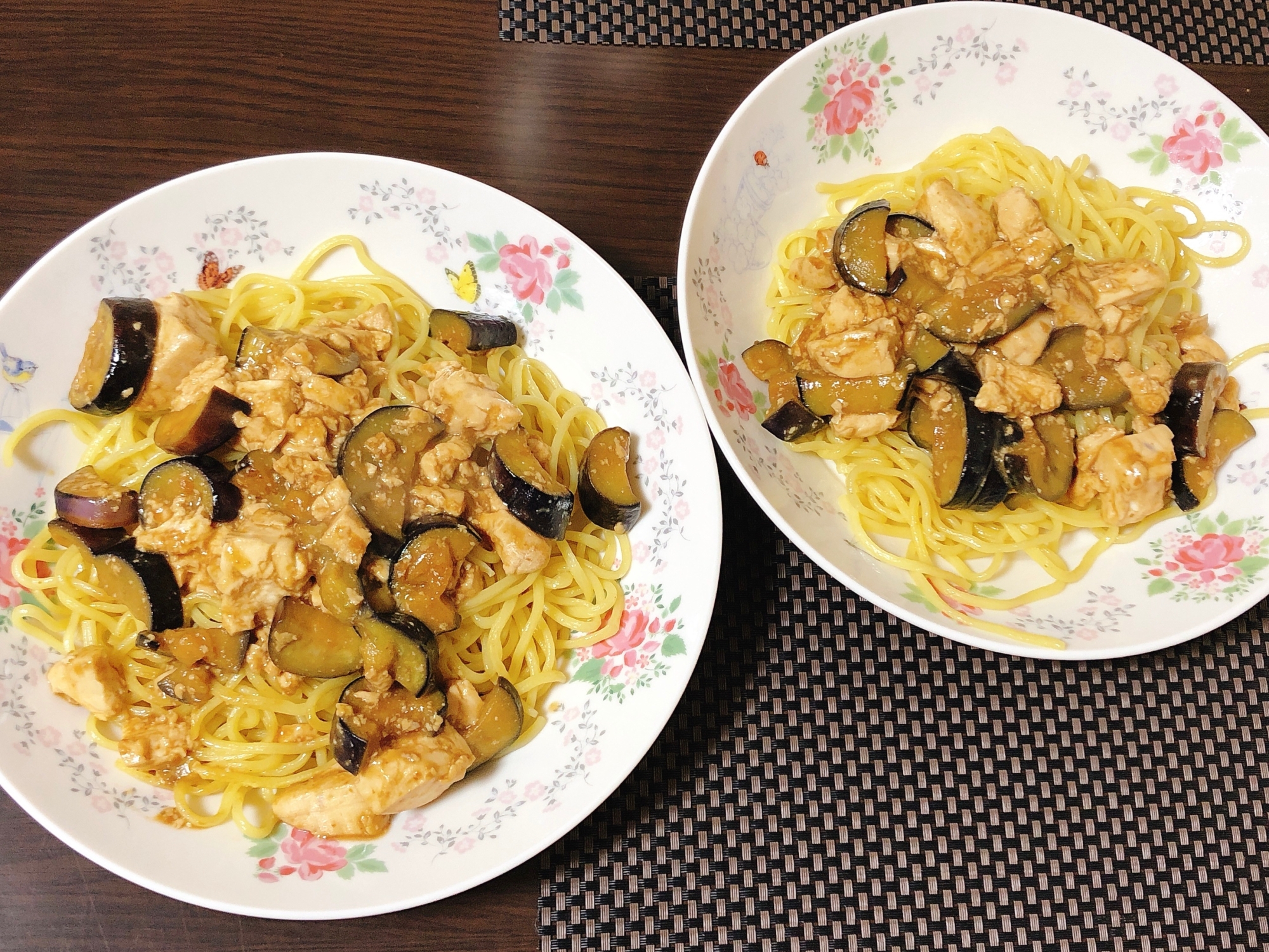 ナスと豆腐の味噌焼きそば